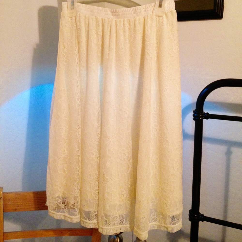 Women's Lined Lace Skirt, Cream Colored, Small